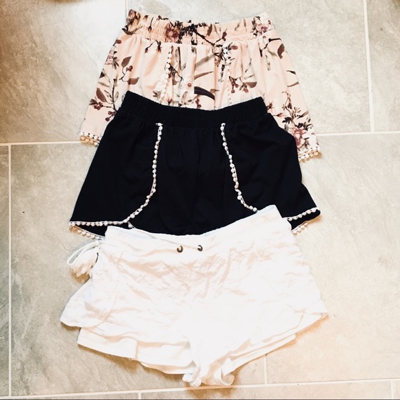 ❋ SHORTS ❋ - Picture 2 of 8